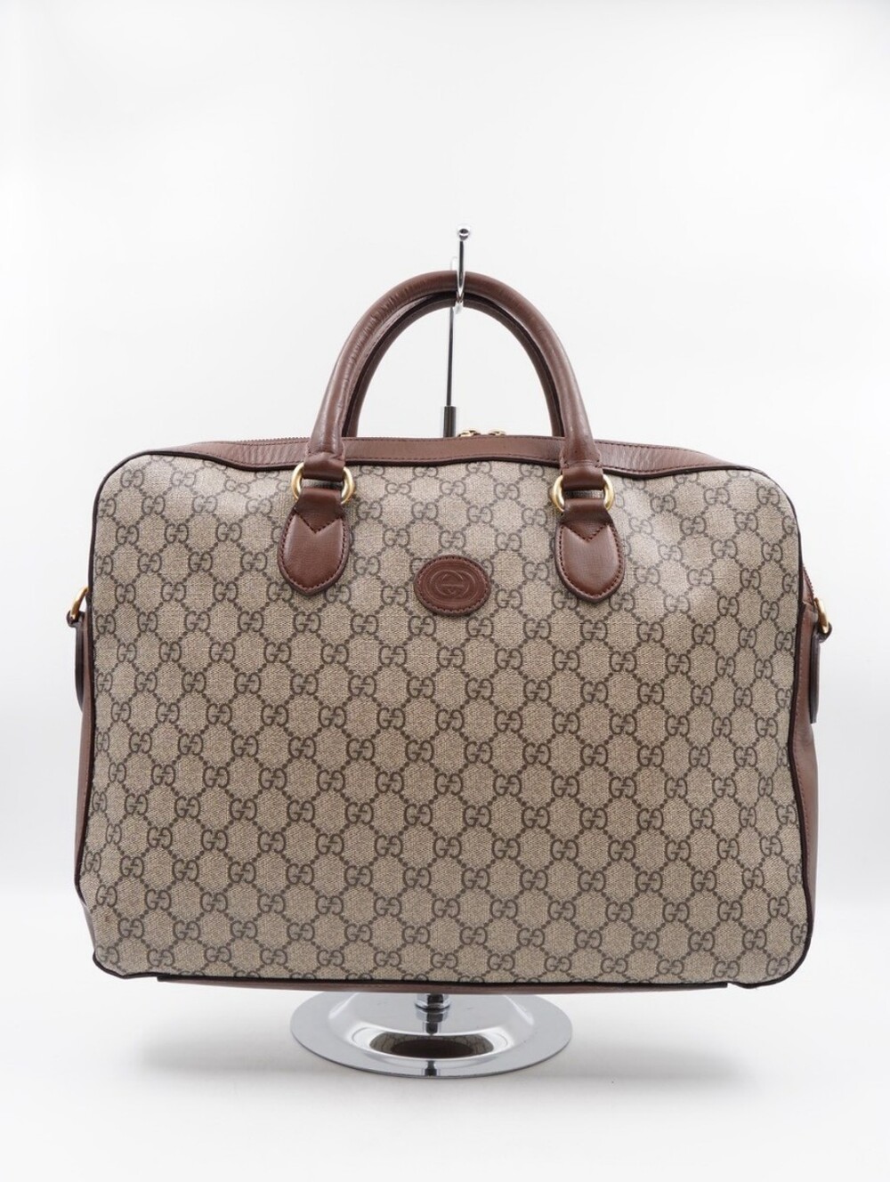 CO32 💟 Gucci GG Supreme Interlocking G Business Case